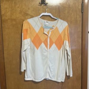 Cardigan with snap buttons